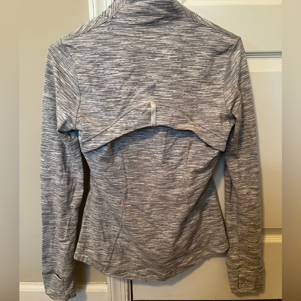 Lululemon Define Zip Up - Picture 3 of 4